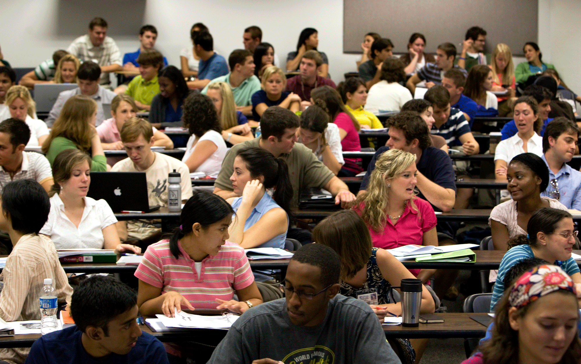 10 Conversations Everyone Has In Their Heads On The First Day Of Classes