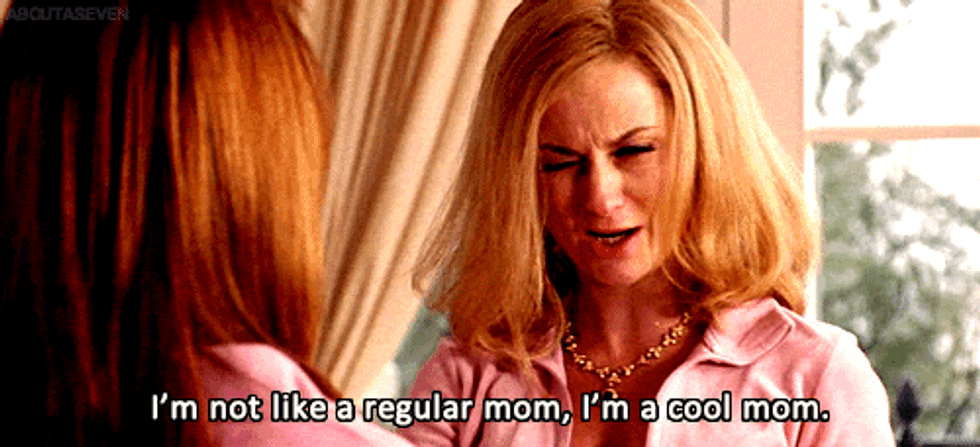 Five Ways To Know If You're The "Mom" Of The Group