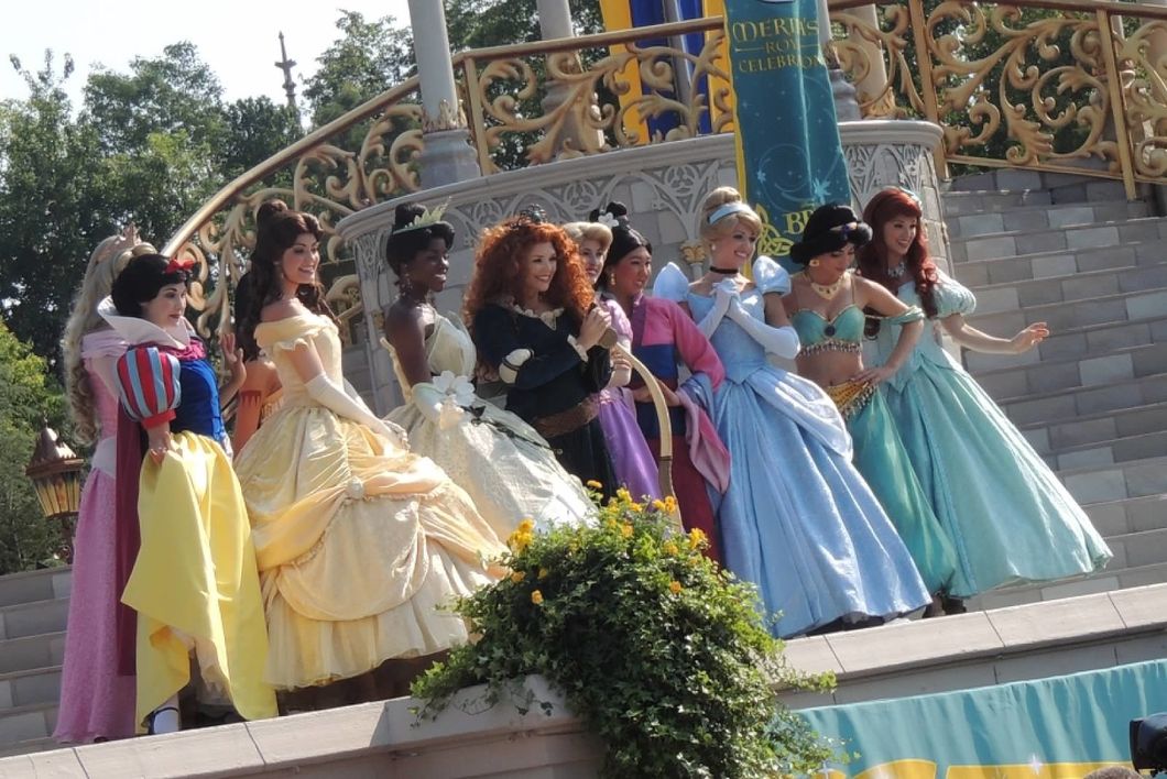 Pin by i love princess on Ariel  Disney dresses, Disney princess cosplay,  Disney poses