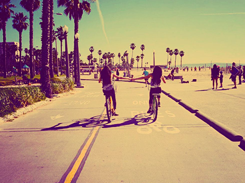 15 Things Only Best Friends Do When You Know You’re Soulmates