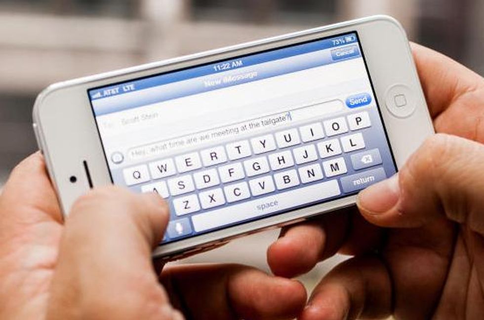 3 Ways to Stay In Touch