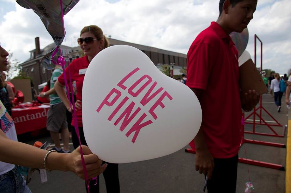Why You Should Be Obsessed With PINK On Campus
