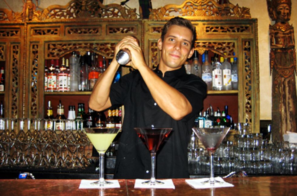 5 Things You Learn In Bartending School