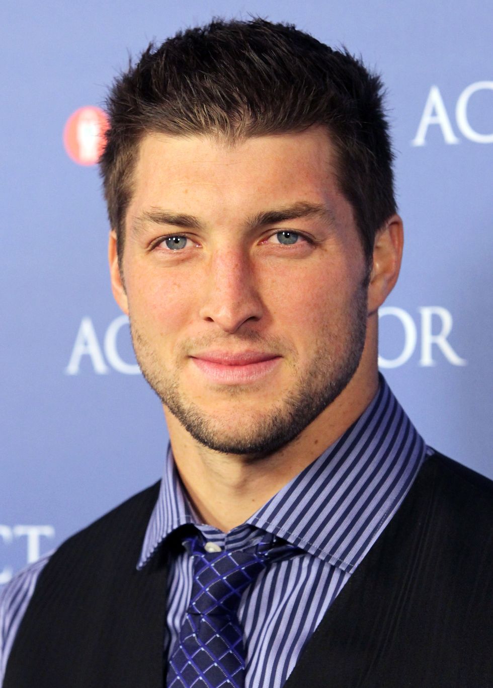 Why Tim Tebow Should Be The Next Bachelor