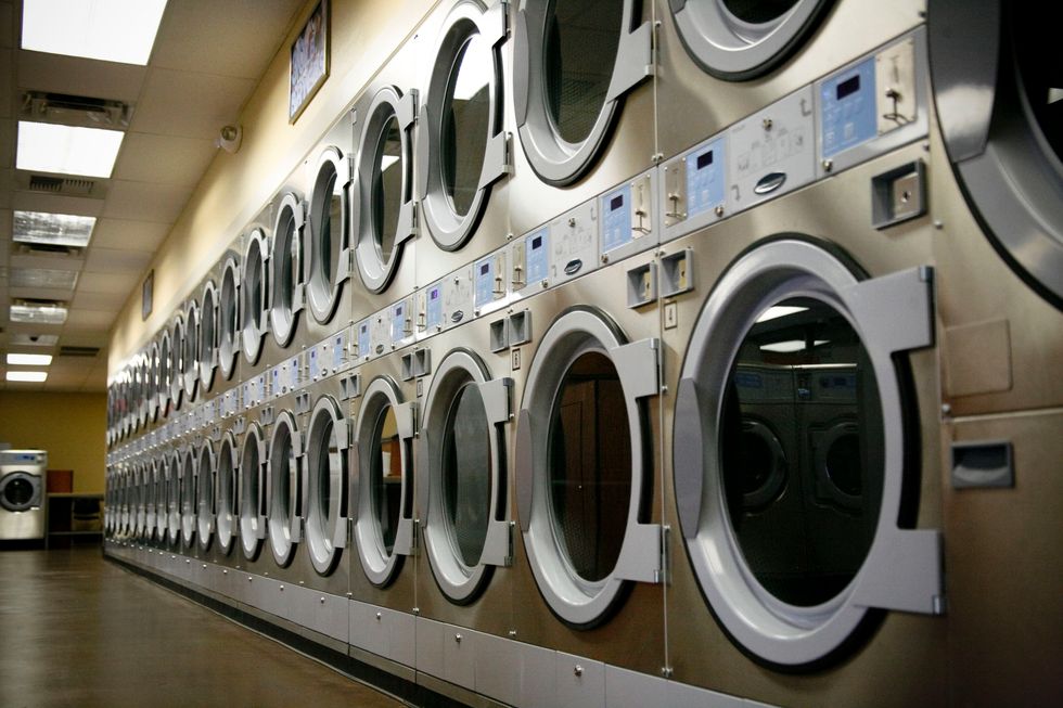 5 Ways to Get Out of Doing Laundry in College