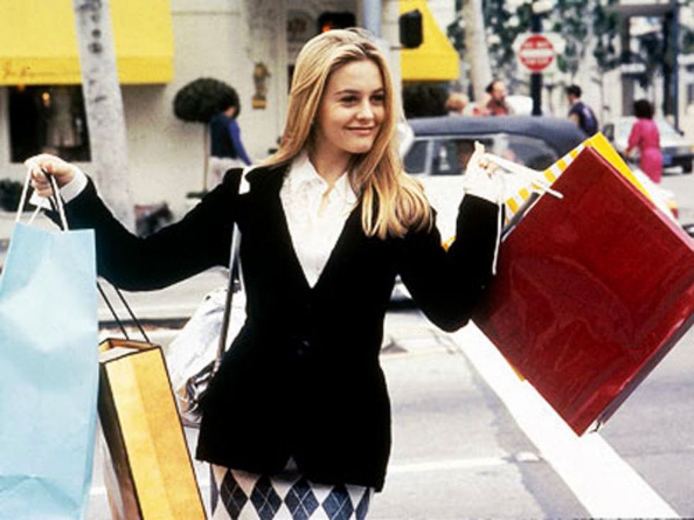 10 Things College Students ACTUALLY Need To Shop For