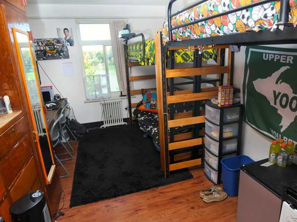 11 Dorm Room Necessities For Any College Student