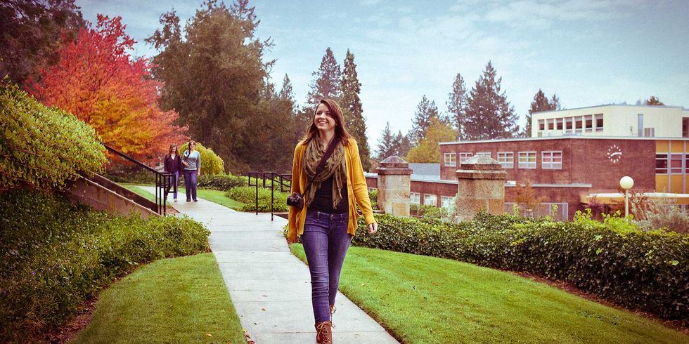 First Day of Classes: Freshmen vs. Seniors