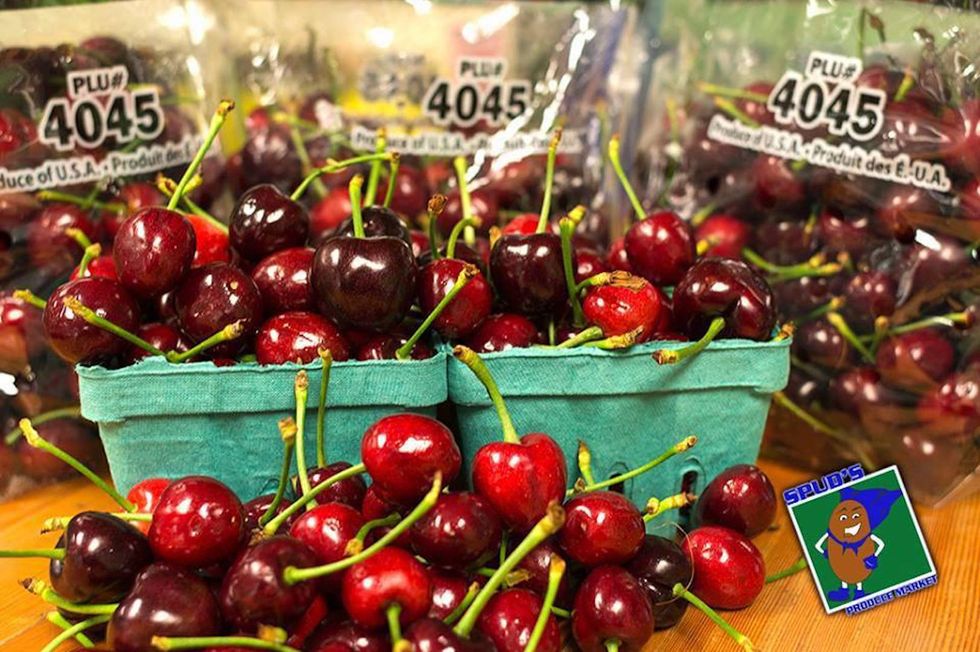 12 Unexpected Things You Learn Working At A Produce Market