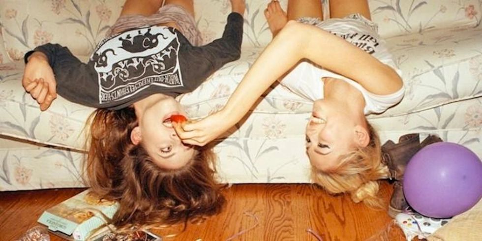 25 Things That Happen When Your Roommate Is Also Your Best Friend