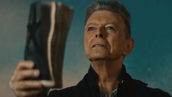 Proof That David Bowie Held The Universe Together