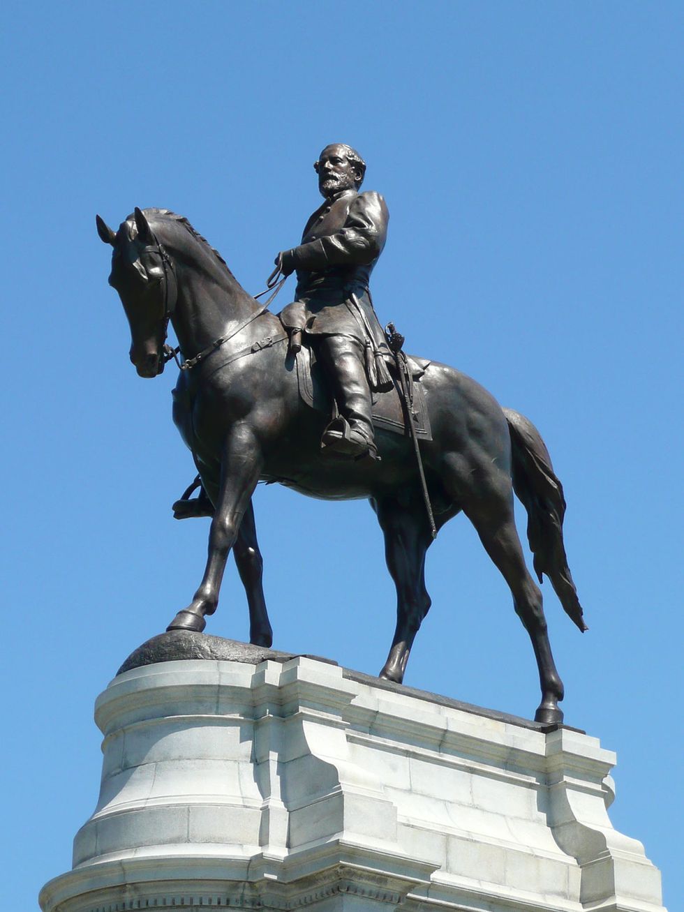 Why Removing Confederate Statues Is Not Erasing History