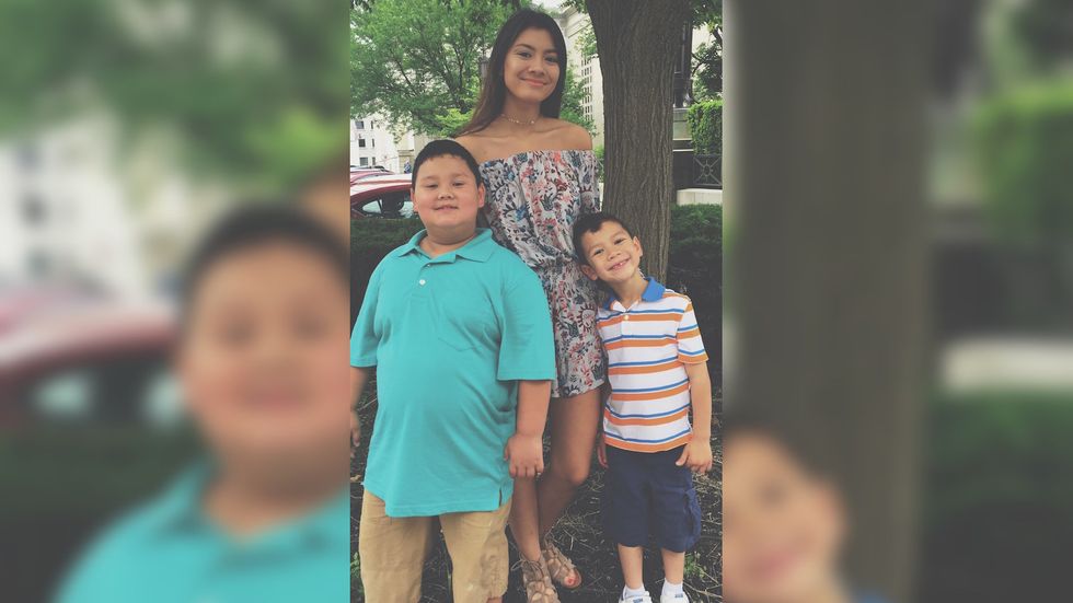 Here's The Thing About Having Siblings With A Big Age Gap: It's Amazing