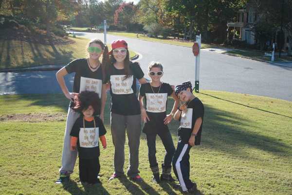 The Pros And Cons Of Having Siblings