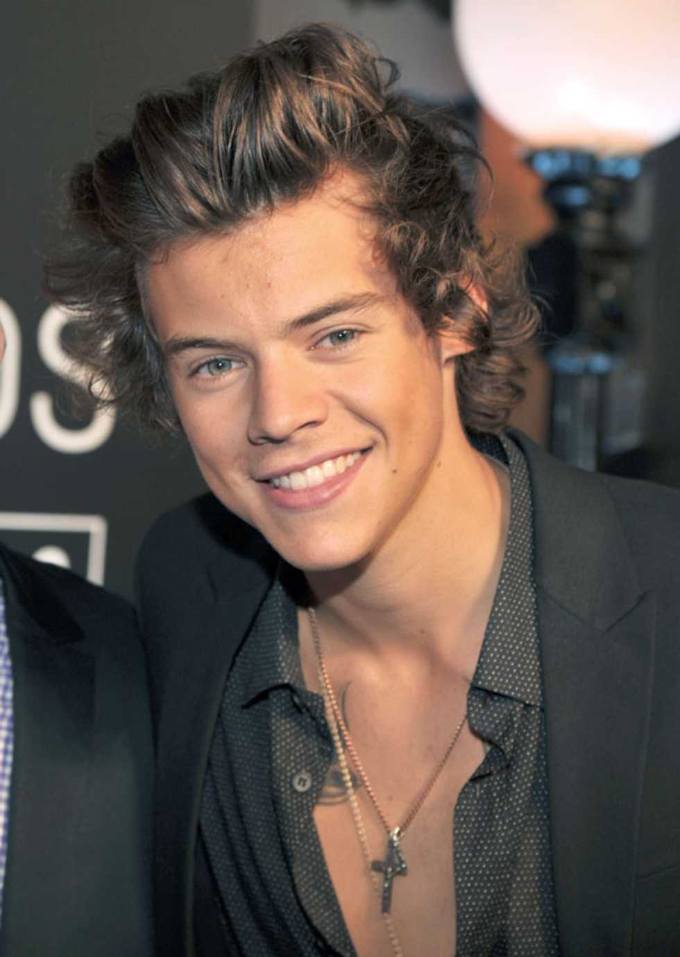 10 Reasons To Be Obsessed With Harry Styles