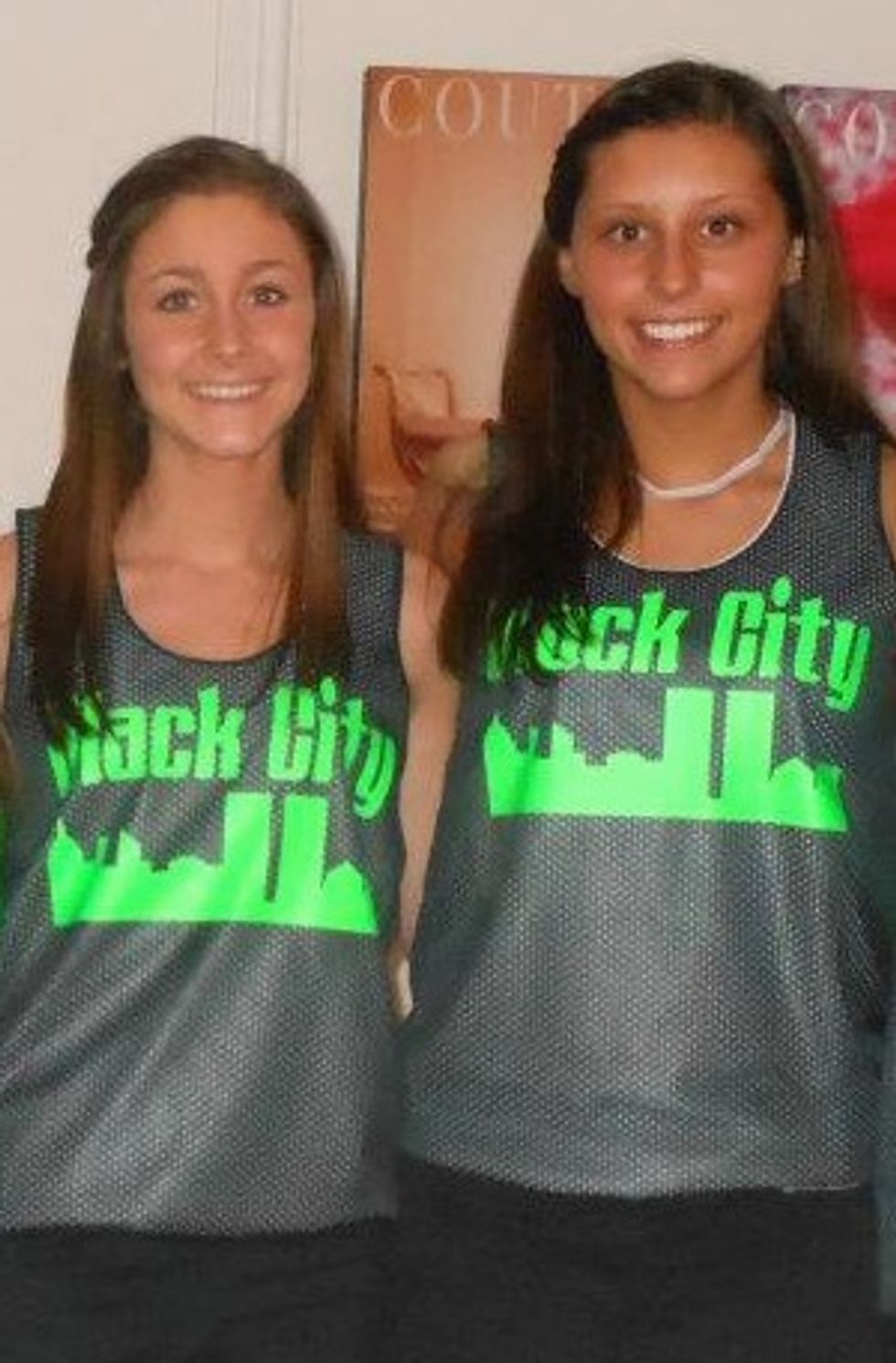 A Guide To Coping With The Death Of A Friend