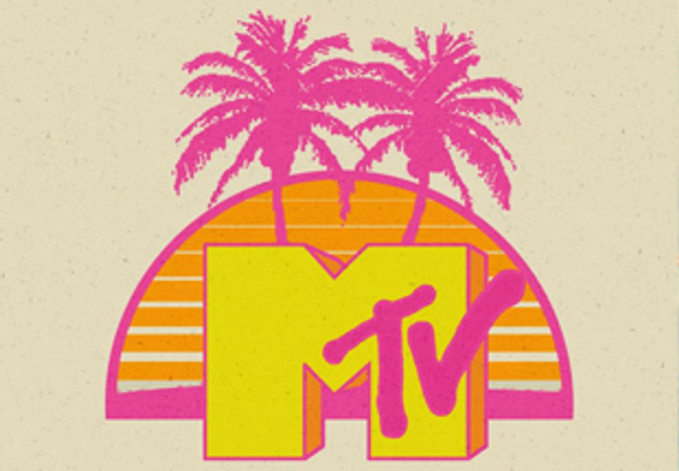 15 Karaoke Songs Every College Kid Has Memorized