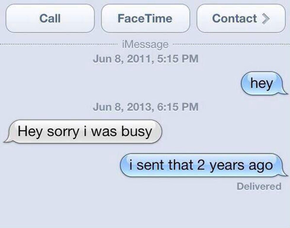 8 Signs You're A Horrible Texter