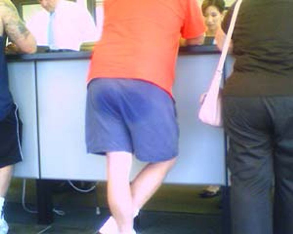 The Daily Struggles Of Living With Booty Sweat