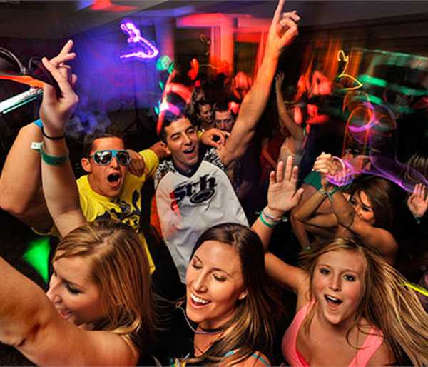 12 Do's And Don'ts For College Parties