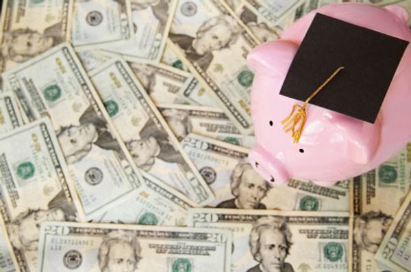 A Guide For College 'Dummies': Saving Money