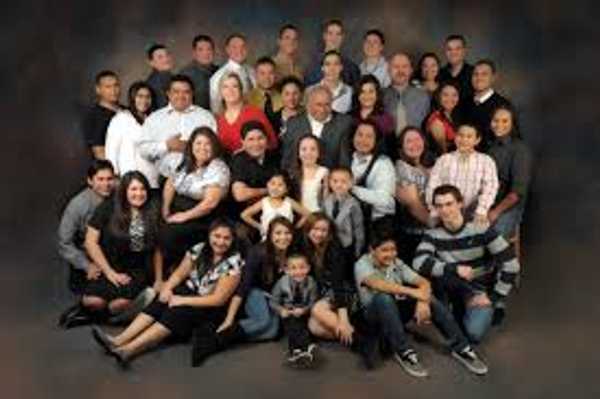 The 11 Family Members You Have At A Big Family Party