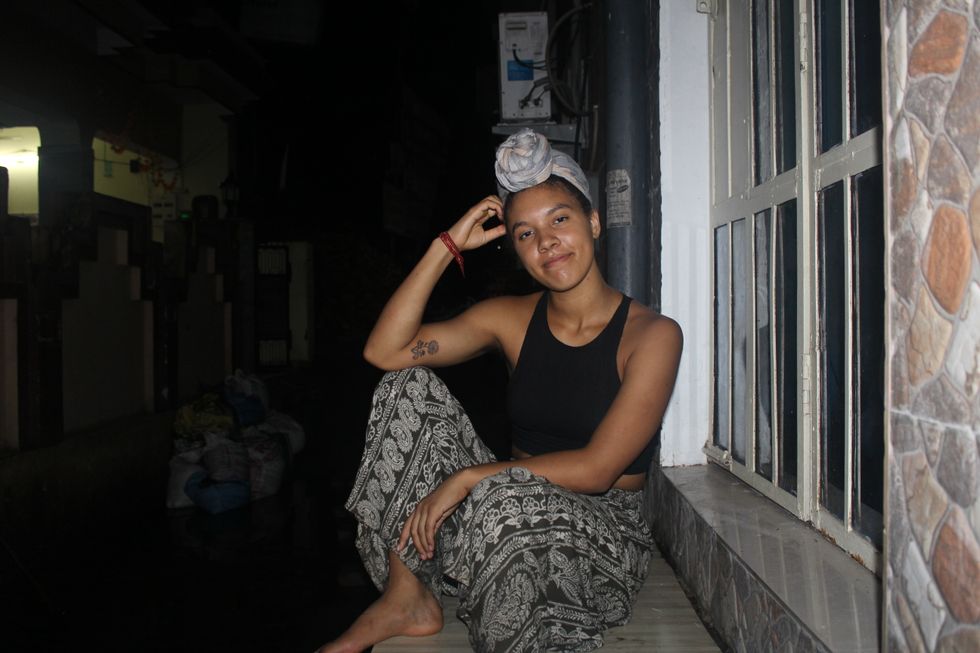 No, White People, You Don't Get To Wear Bindis, Dreadlocks, Or Headscarves