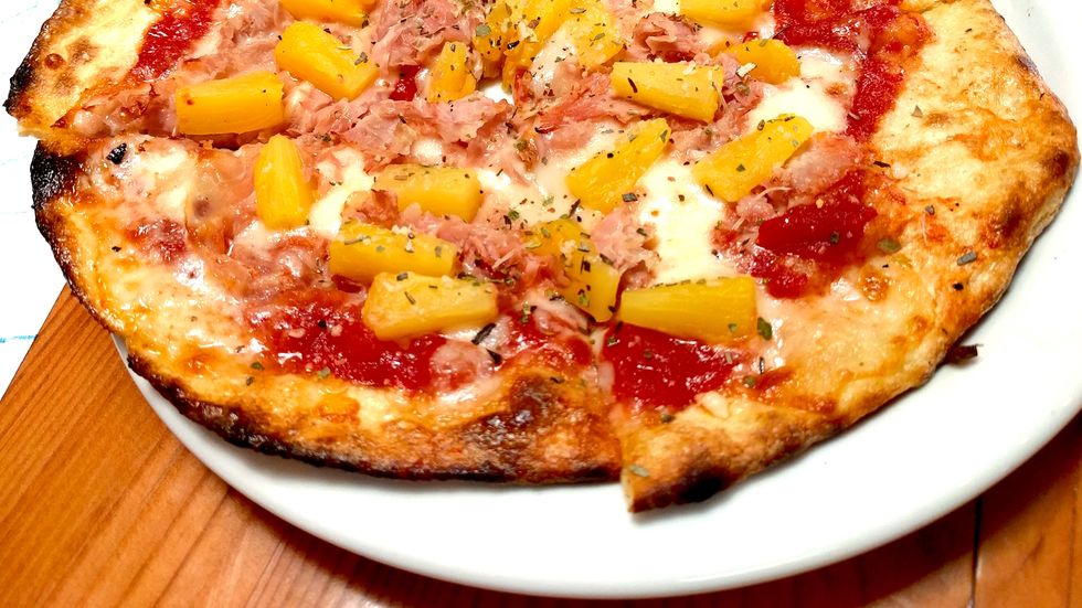 An Open Letter To People Who Like Pineapple On Their Pizza