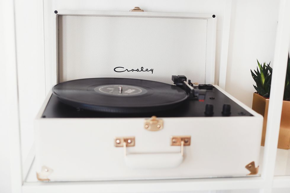 5 Awesome Songs Longer Than 10 Minutes