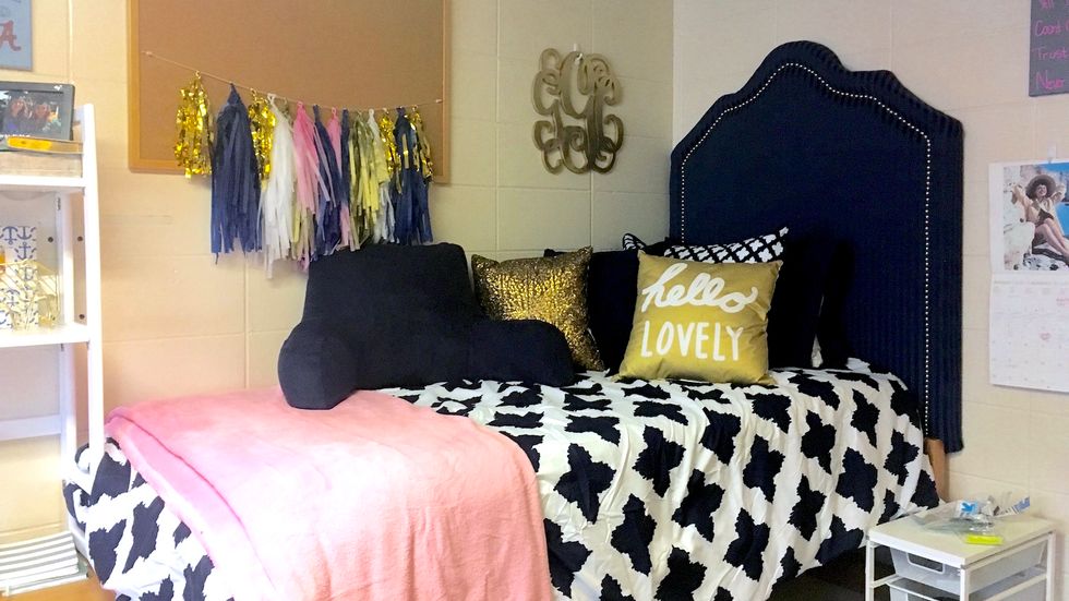 6 Items You'll Be Glad You Packed For Your Freshman Dorm