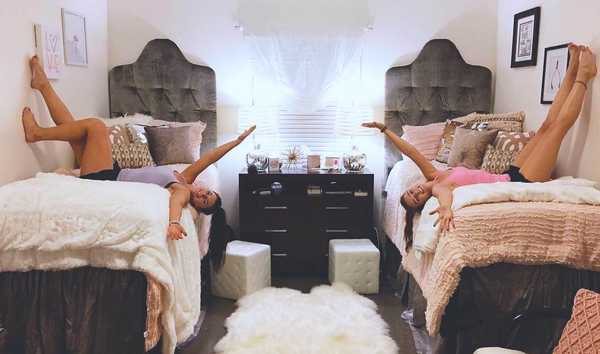 10 Things You'll Think & Do On College Move-In Day, Without Fail