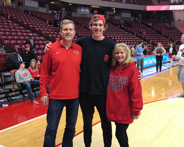 19 Things Only Tall People Can Relate To