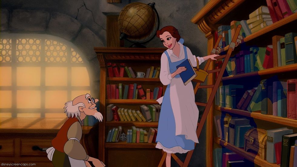 10 Thoughts Book Lovers Have at the Bookstore