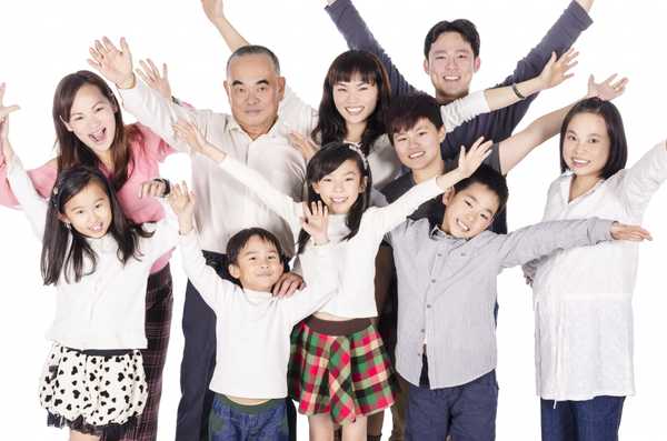 The Differences Between Each Living Generation