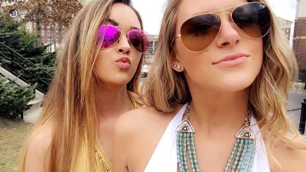 20 Signs You And Your Roommate Are Entirely Too Close