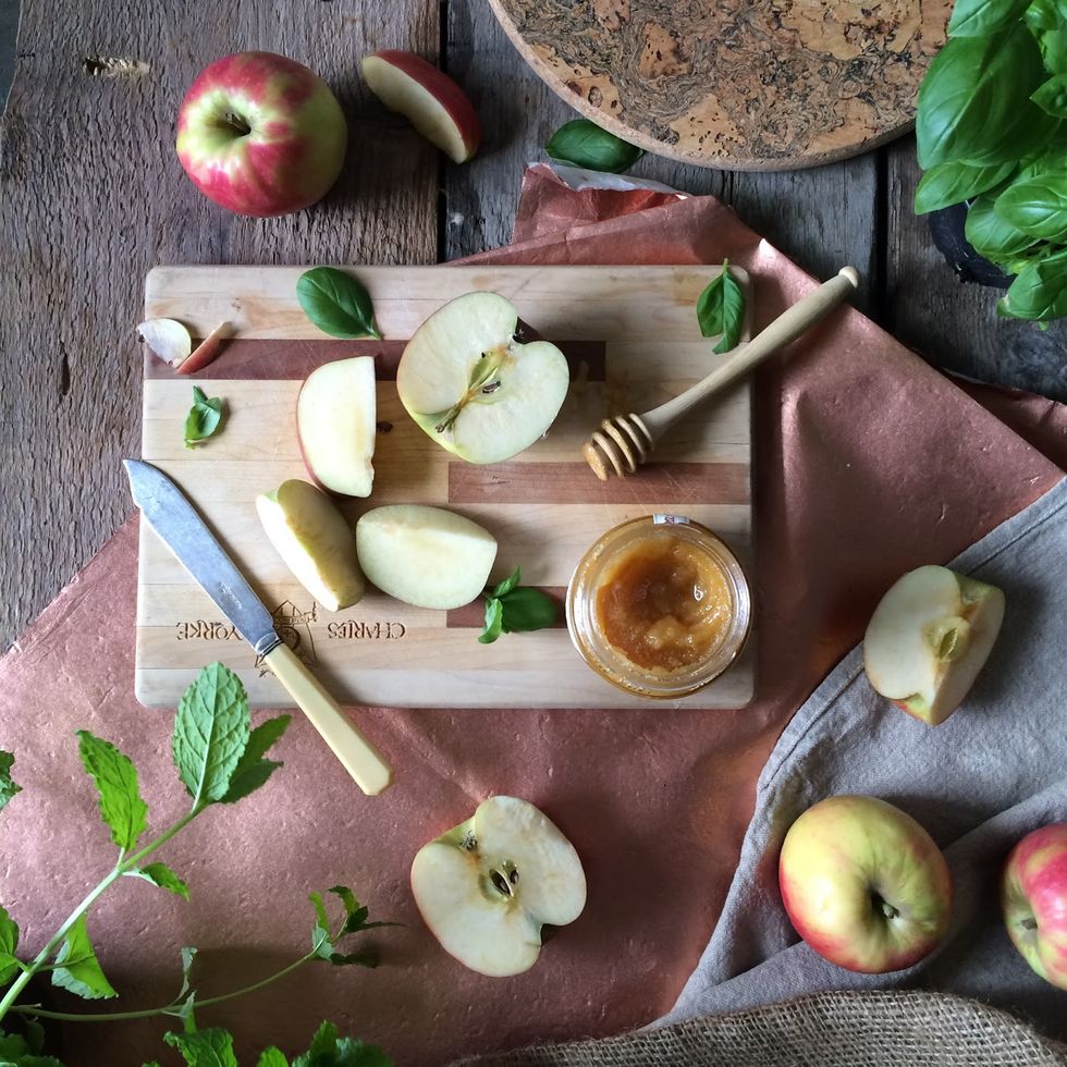 10 Easy Snacks Every College Student Needs To Know