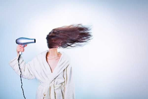 Why I'm Obsessed With Dyeing My Hair