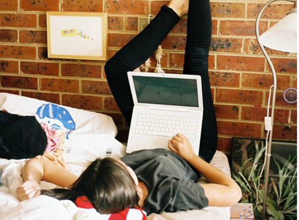 9 Signs That You Have A Netflix Addiction