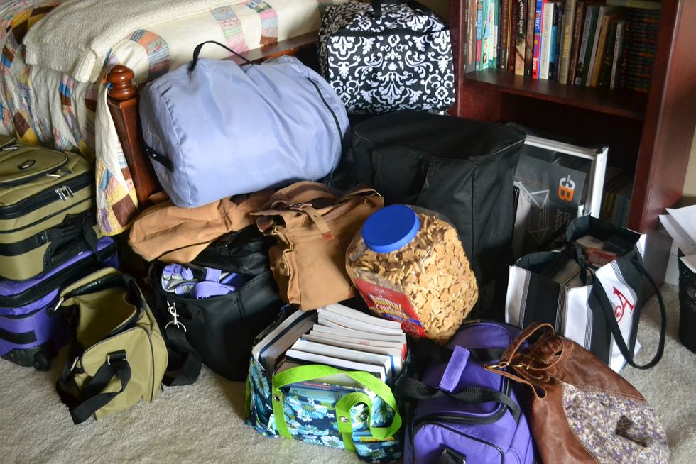 45 Essentials Every Dorm Dweller Needs To Take To College