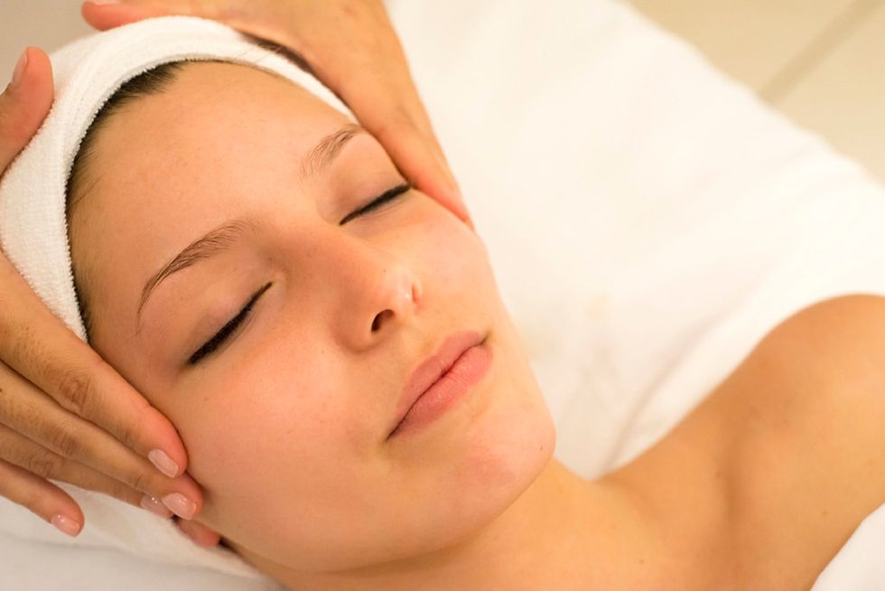 Oxygen Facial Machine : Amazing Benefits, Process and Side Effect