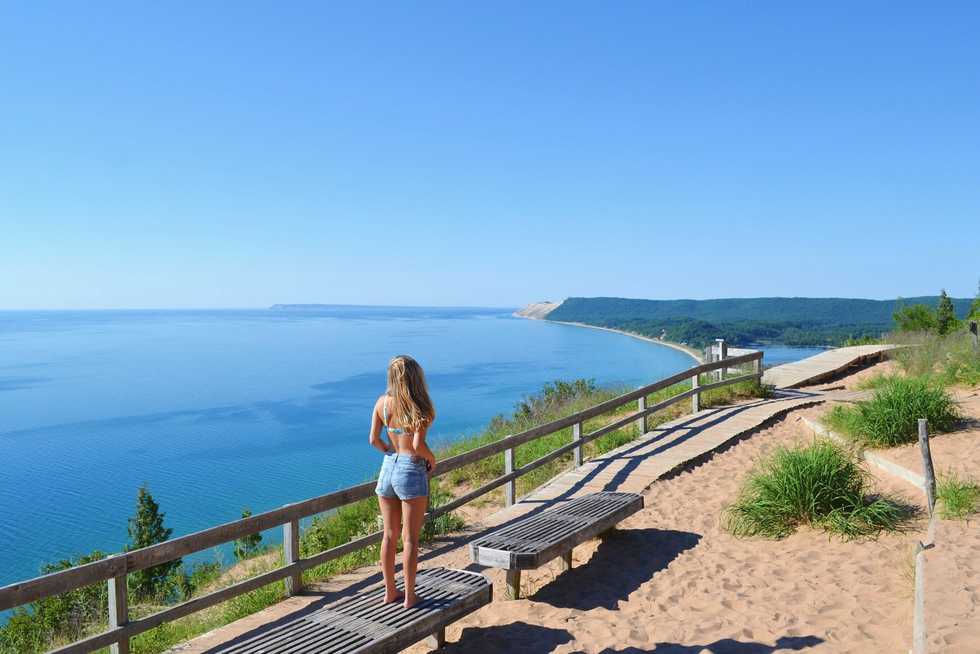 10 Must-Visit Spots For The Ultimate Michigan Bucket List
