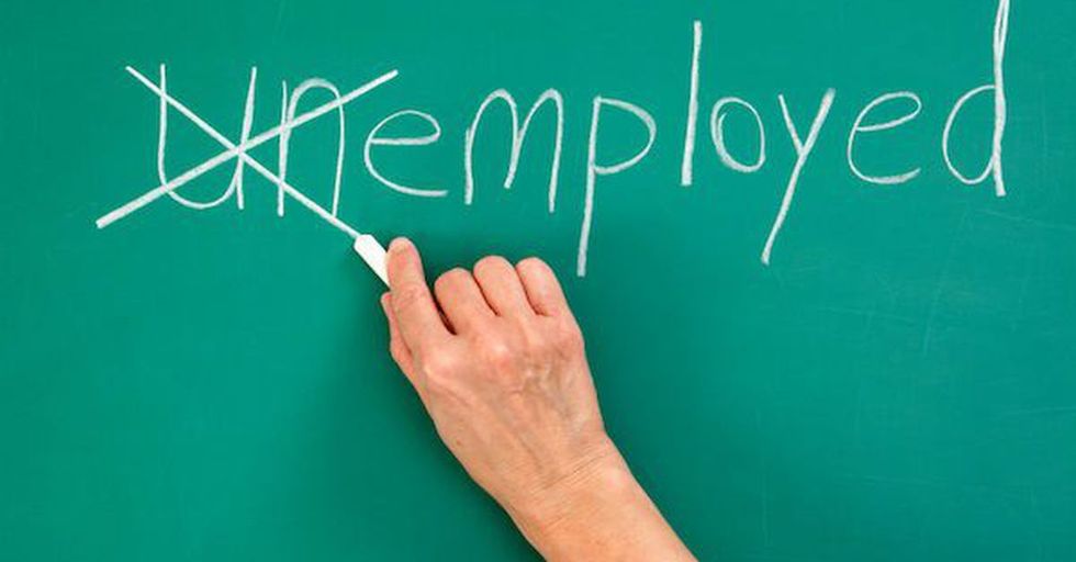 7 Thoughts I've Had While Applying To Journalism Jobs