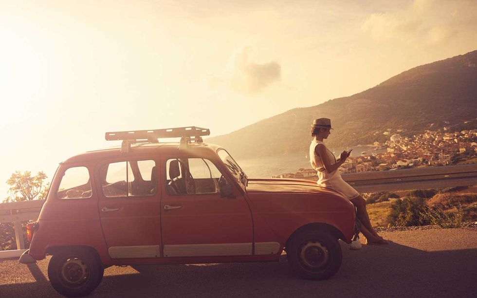 12 Commonly Forgotten Items You Need For Your Summer Road Trip