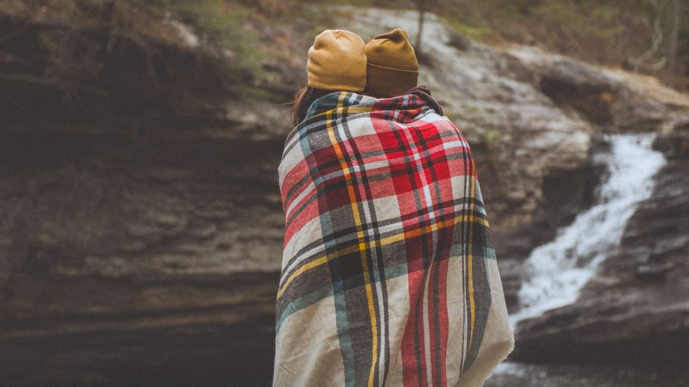 18 Reasons Your Older Sister Is The Best Blessing