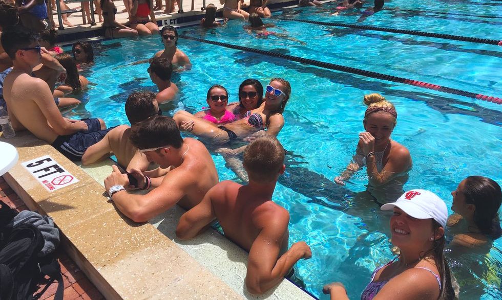 10 Things You Absolutely Need To Survive College In Florida