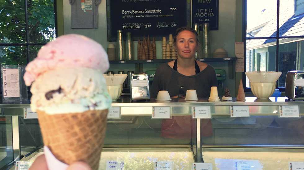 7 Cold, Hard Facts Every Summertime Ice Cream Scooper Knows