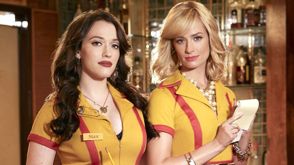 12 Things Waitresses Know To Be True, As Told By '2 Broke Girls'