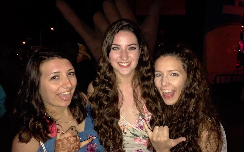 16 Confessions Of Living With Your Best Friends