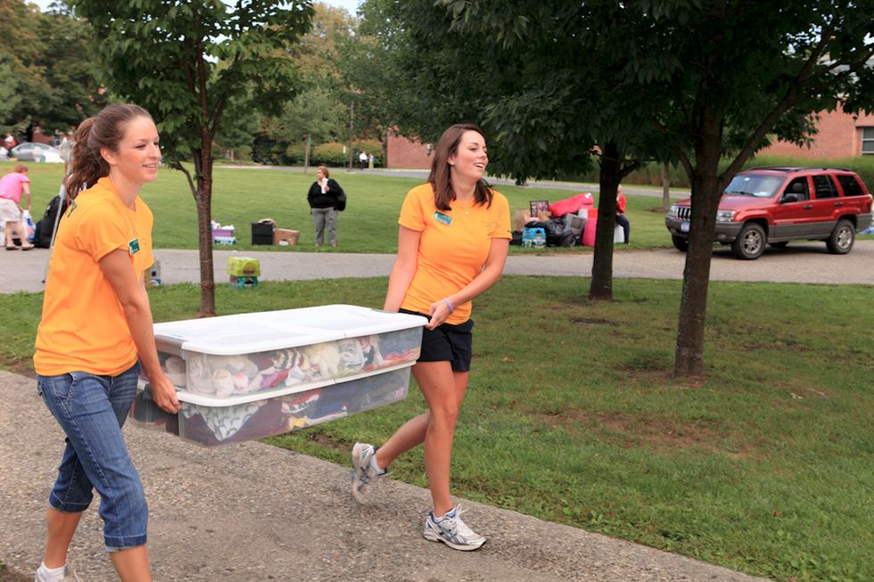 10 Things You Will Undoubtably Need On Move-In Day