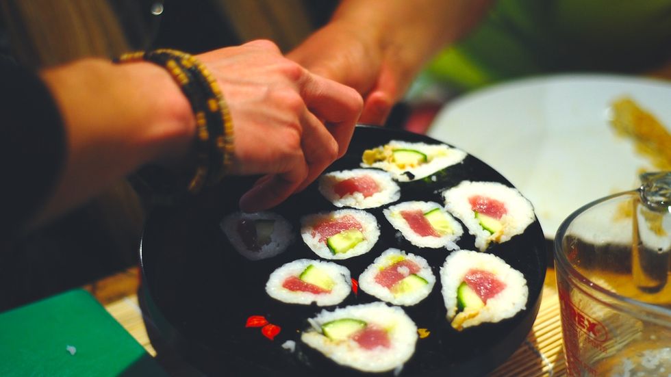 The 10 Progressive Stages Of All-You-Can-Eat Sushi